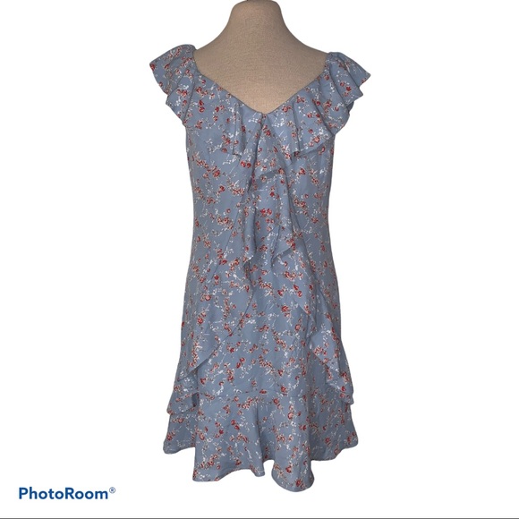💖SALE✨Lulu’s Rosa Blue Floral Ruffled Dress - Picture 2 of 6